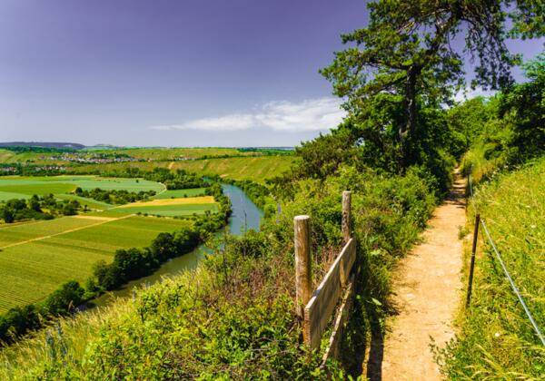Um Stuttgart Um Stuttgart Zwischen Weinreben, Wäldern und gemütlichen Wässern