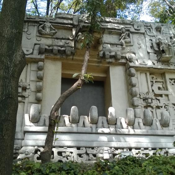 Maya-Bauwerk