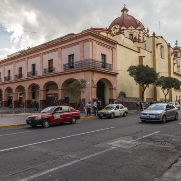 Av. Indepencia